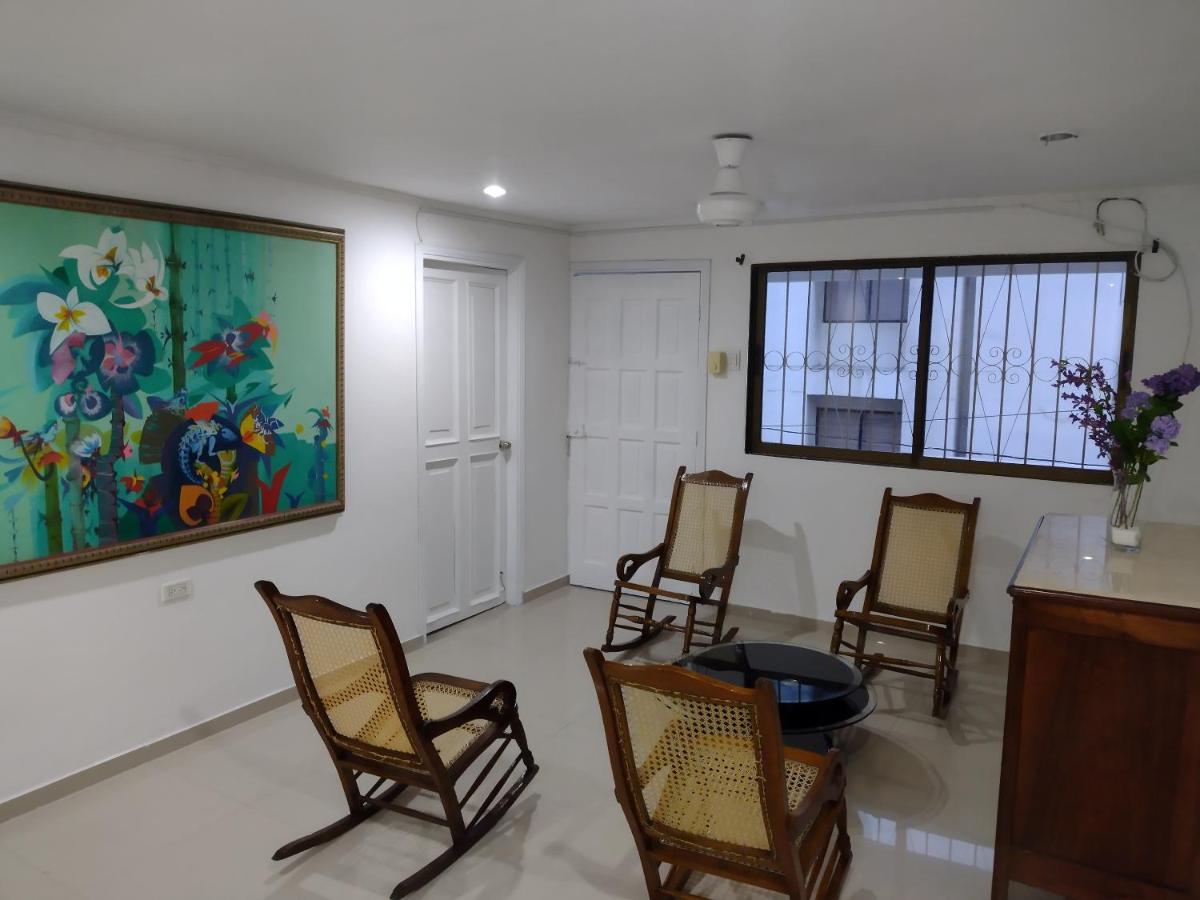 Clementina Hostel Cartagène Extérieur photo