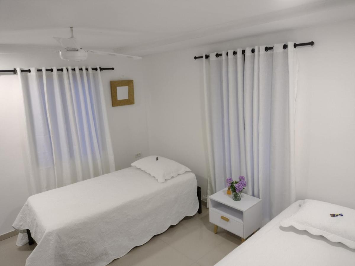 Clementina Hostel Cartagène Extérieur photo