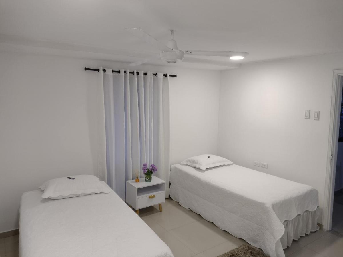 Clementina Hostel Cartagène Extérieur photo